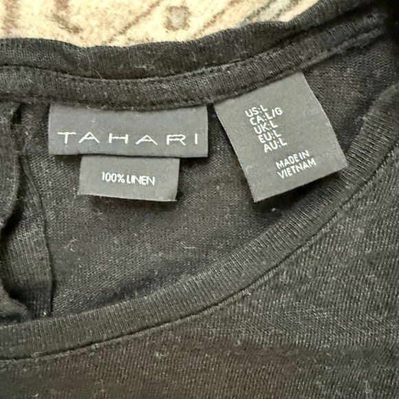 Tahari 100% Linen Black Cap Sleeve Top - Button Back Detail - Large - Picture 4 of 4